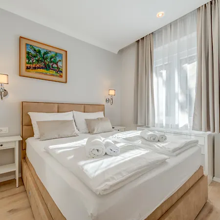 Piano Guest house 4*